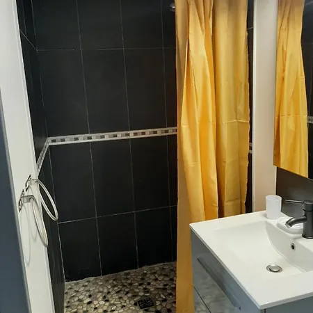 De La Crevette Апартаменты